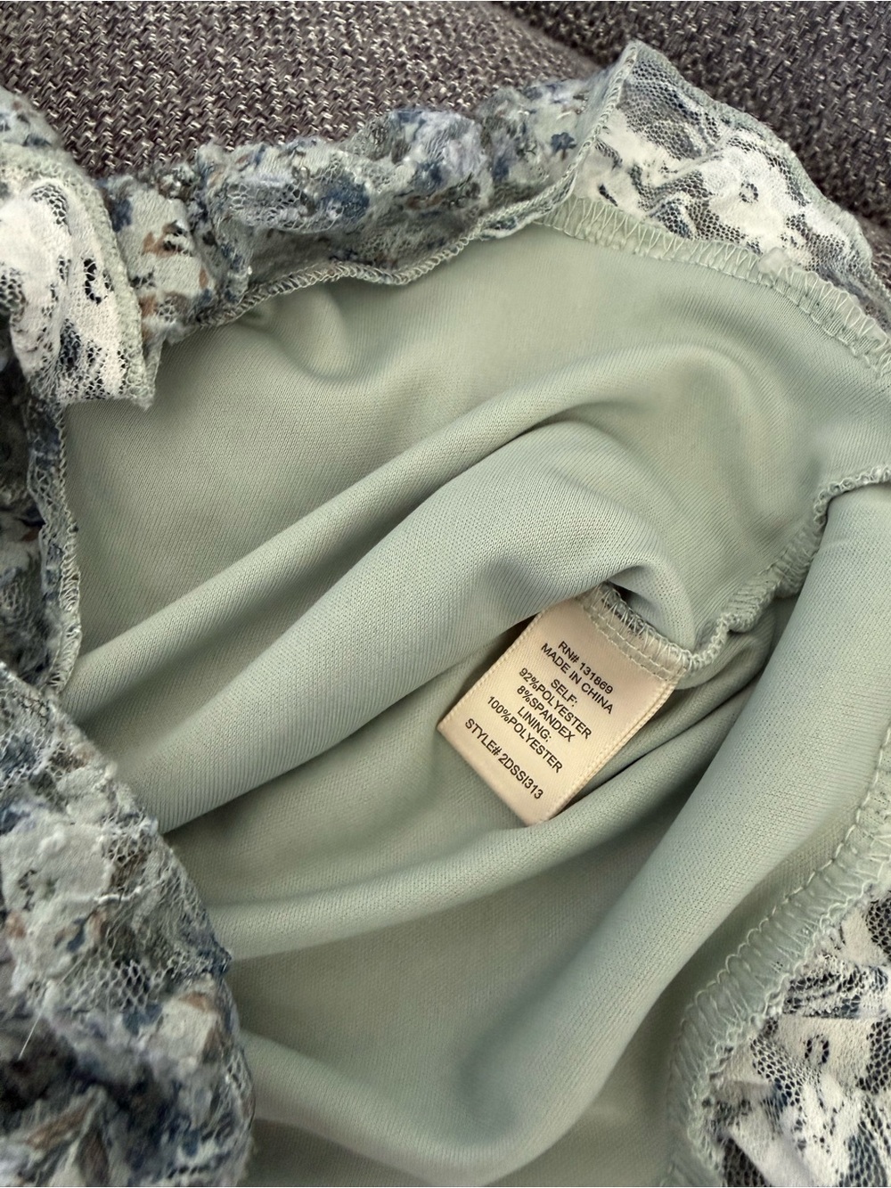 Floral Ruffle V Neck Top - Picture 5 of 5